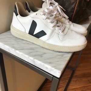 Veja women’s sneakers